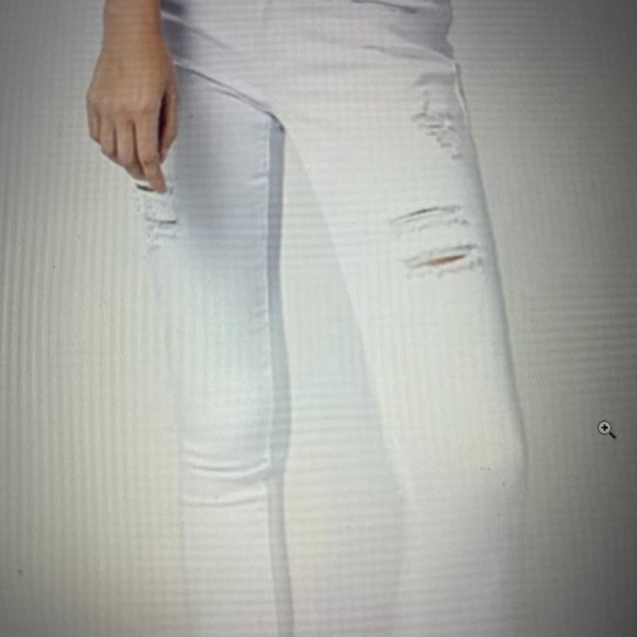 Kancan Womens Jeans White Mid Rise Skinny Ankle Size 11 29 Distressed NWT - Picture 1 of 7